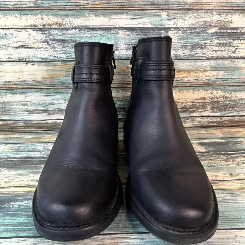Clarks Maye Ease Ankle Boot Womens 7M Black Leather Block Heel Comfort Zip Up